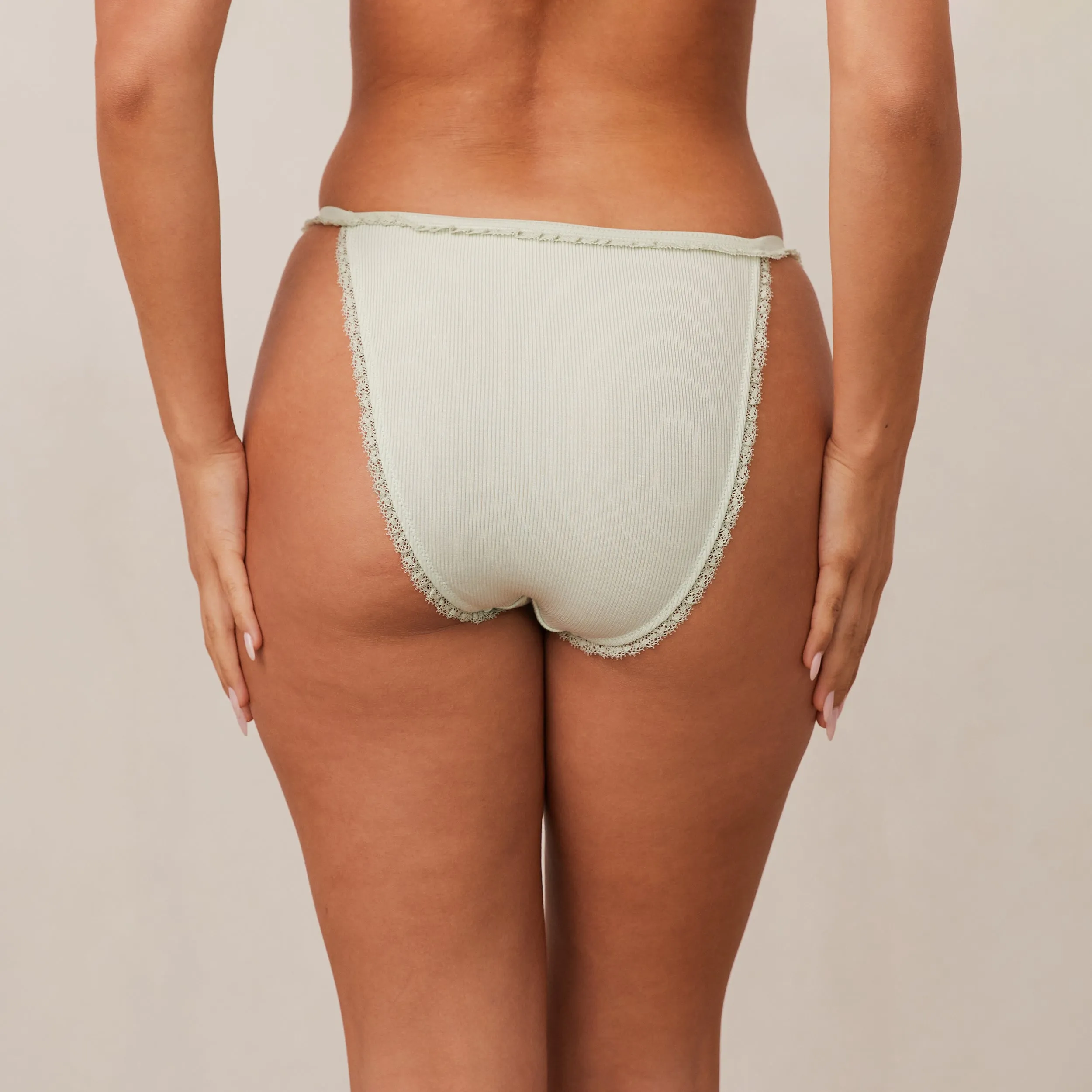 Fruity 'Peachy Cheeks' Briefs - Mint