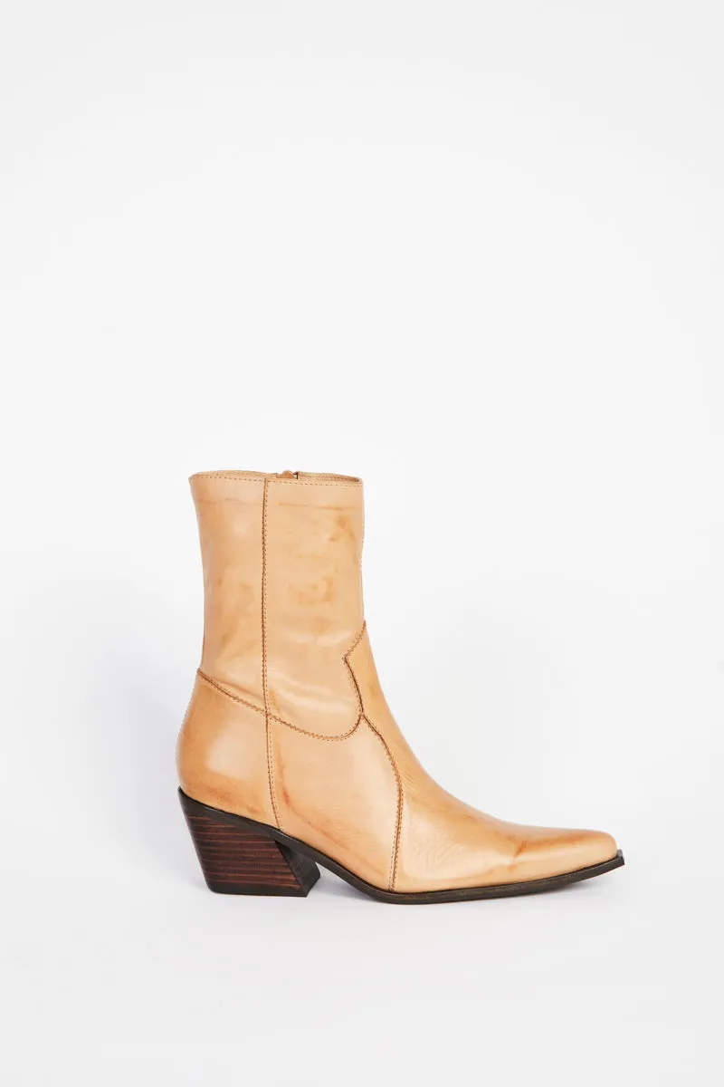 MATTIE HEELED BOOT