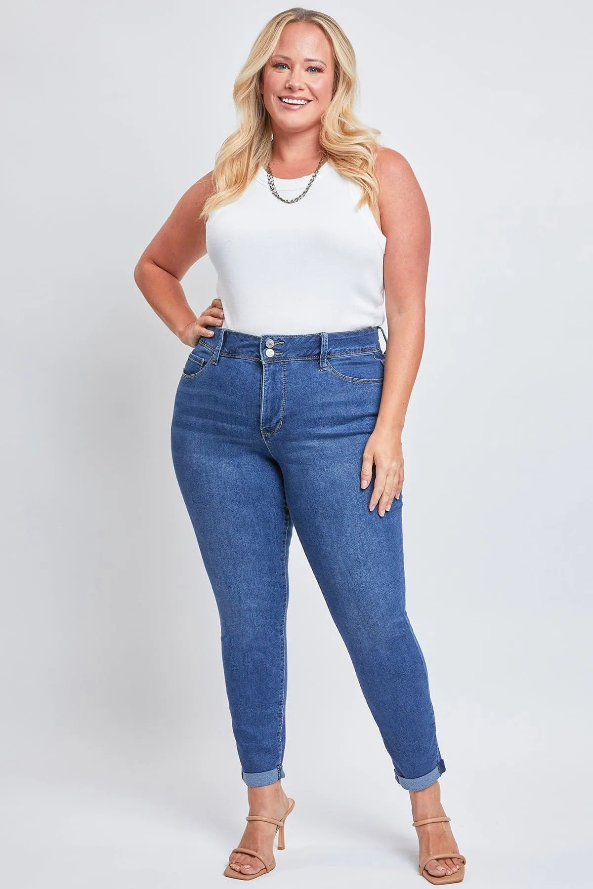 Women's Plus Size Essential High Rise Roll Cuff Ankle Jeans